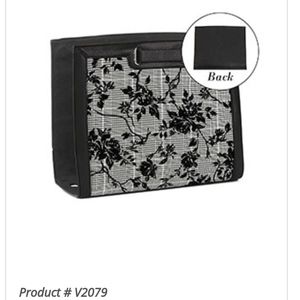 Magnolia and vine Wraparound Accent.